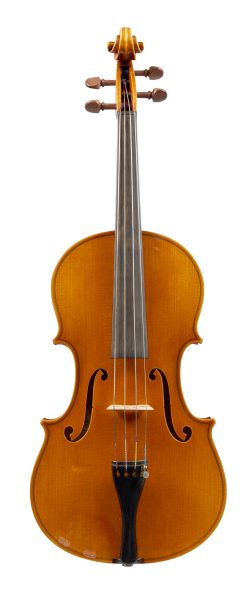 Front of a violin by Antonio Capela, Anta Espinho, 1979