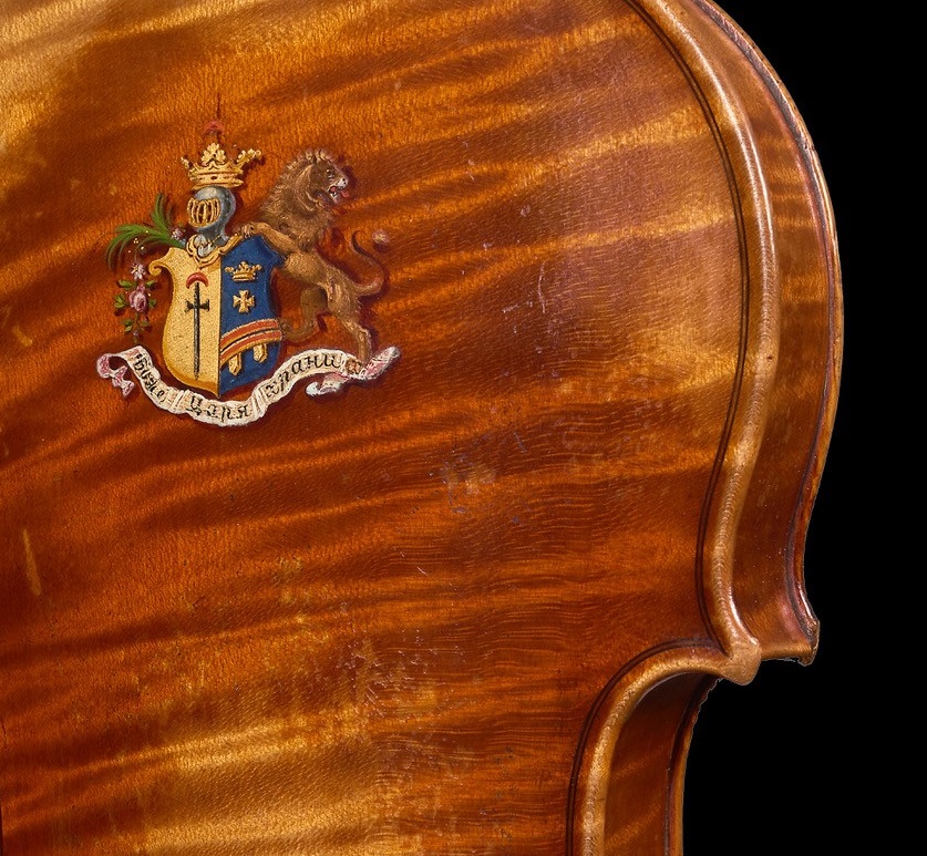 the coat of arms on the Tsar Nicholas violin by JB Vuillaume