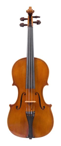 Front of a violin by William Luff, London, 1975